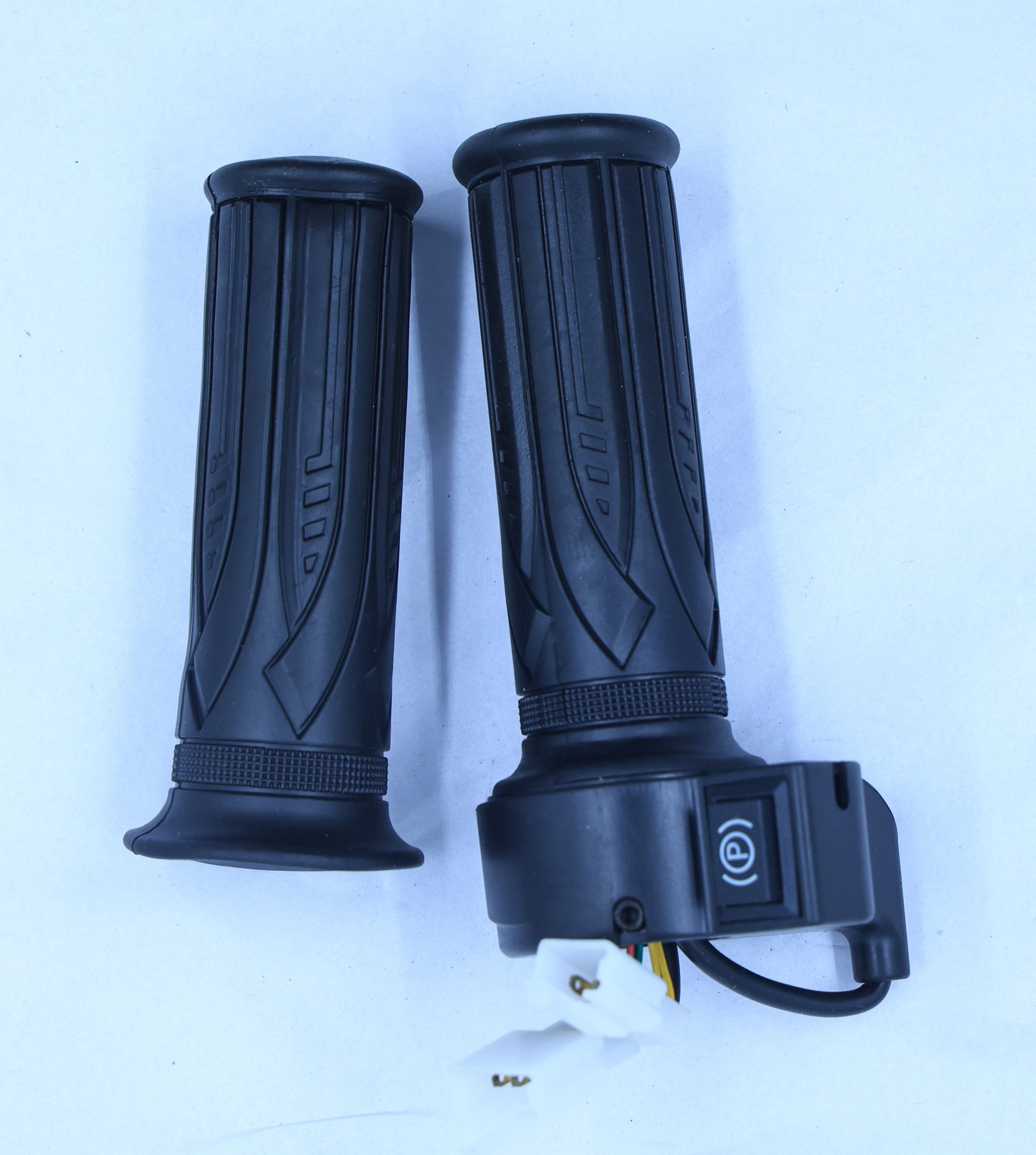 PLS THROTTLE  SINGLE PUSH  [UM104]