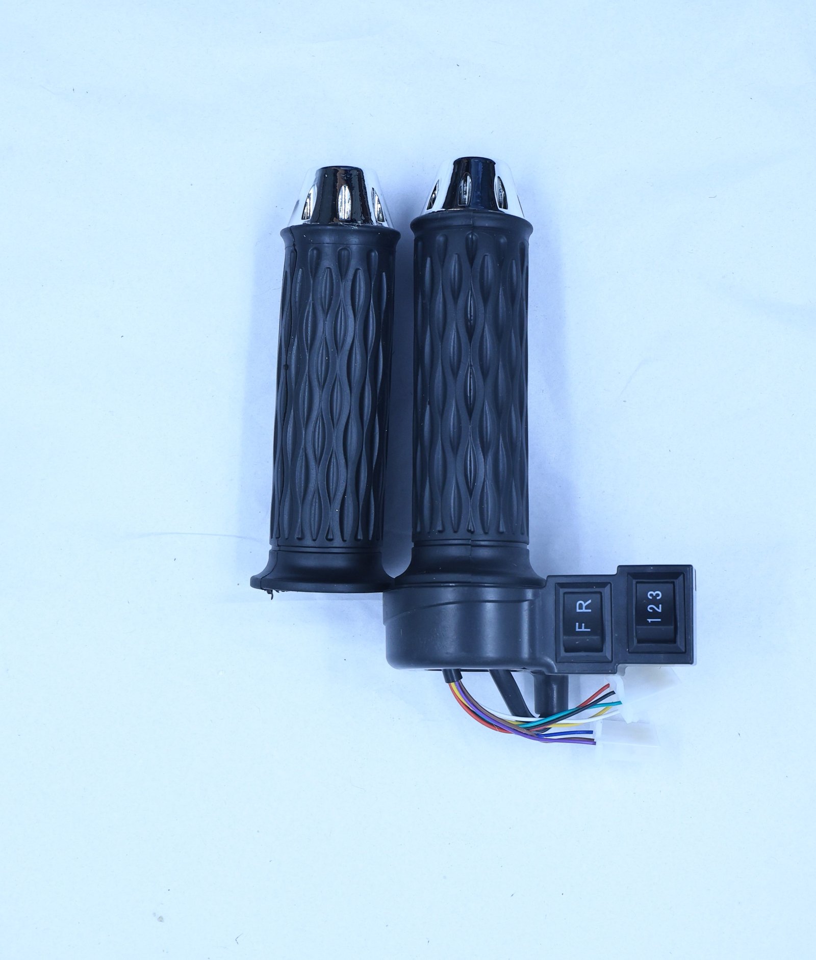 THROTTLE WATER PROOF (123+FR) [UM110]