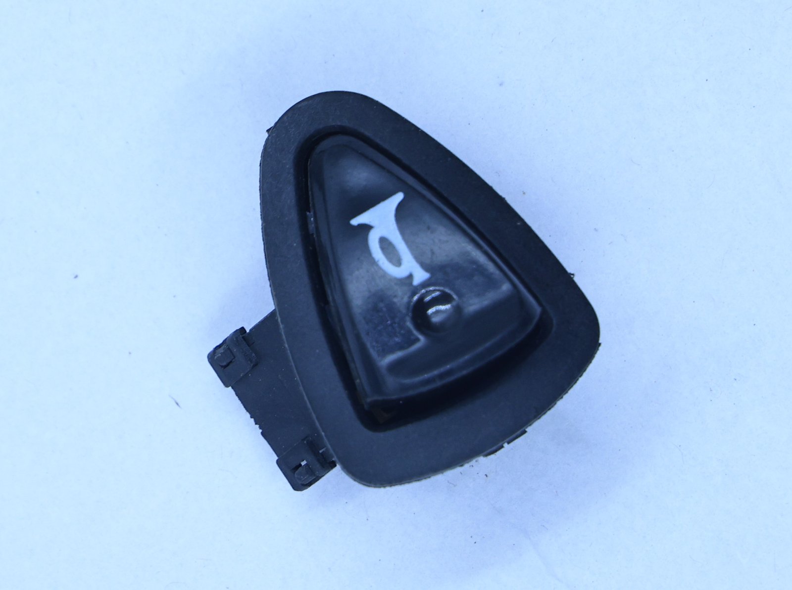 SWITCH NEW HORN [UM138]