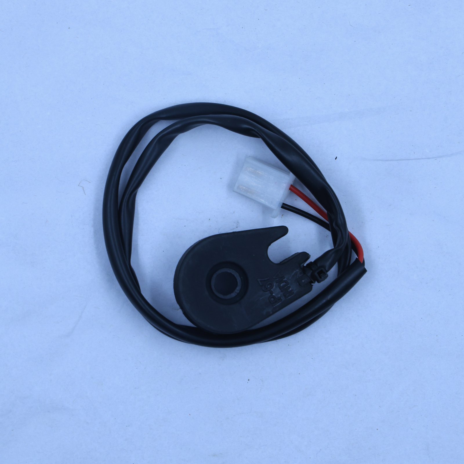 SENSOR SIDE STAND [UM162]
